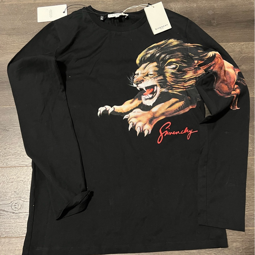 Givenchy NWT shirt